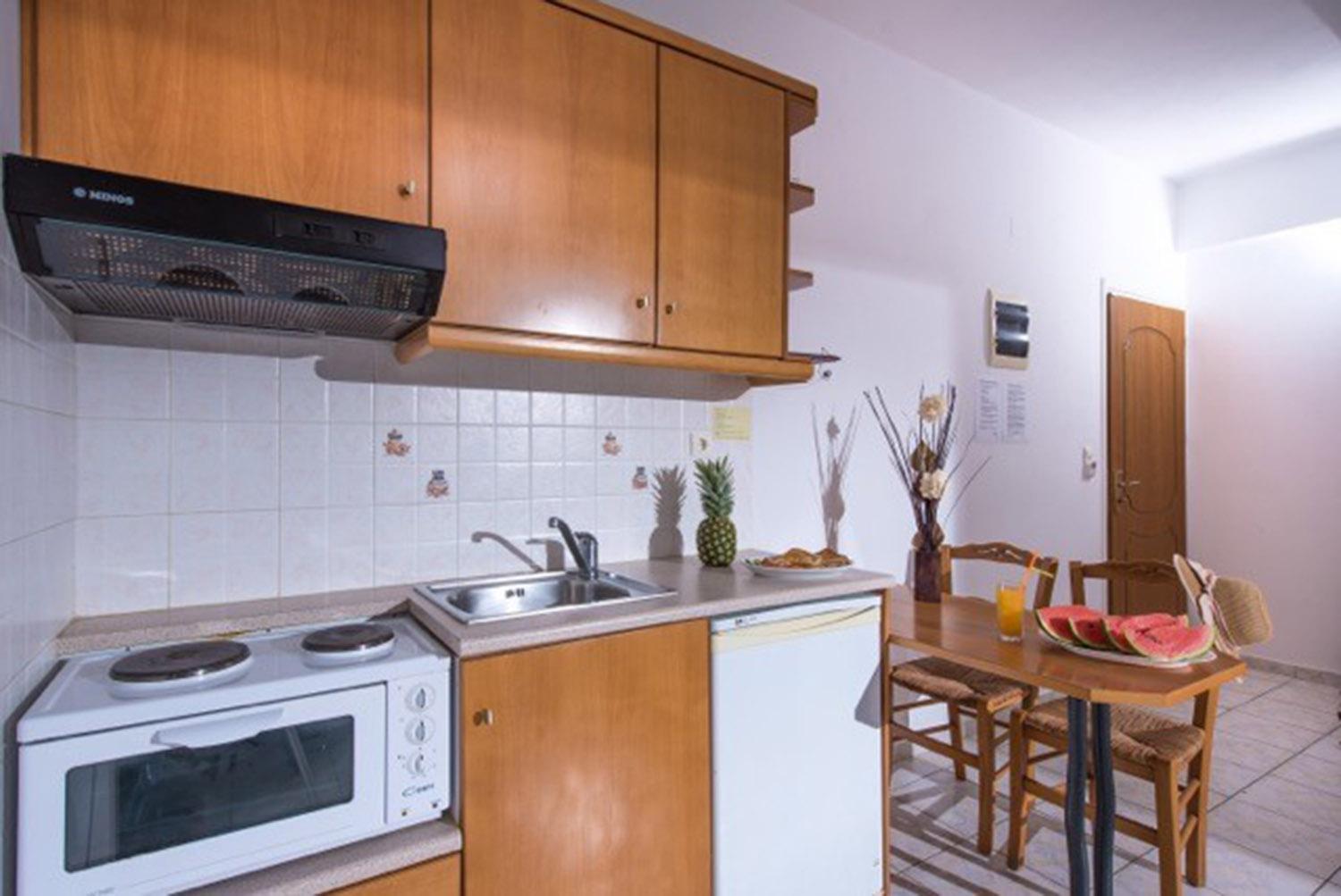 Irida Apartments By Estia Малиа Екстериор снимка